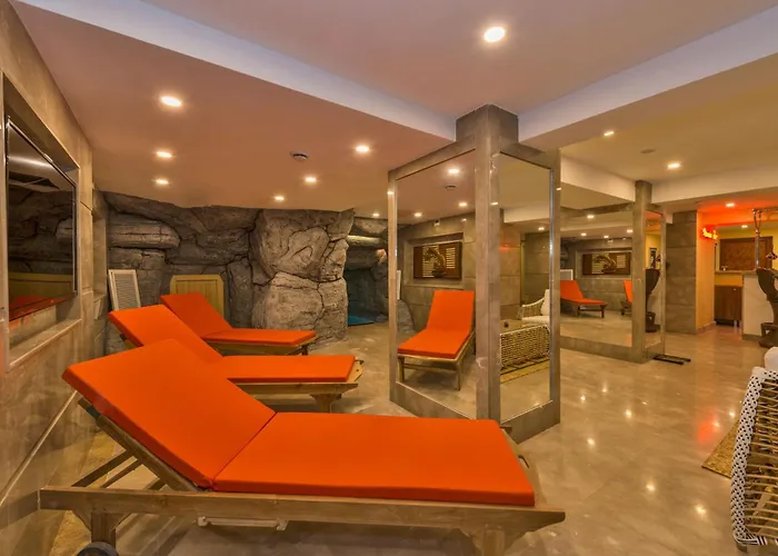 Glorious Hotel